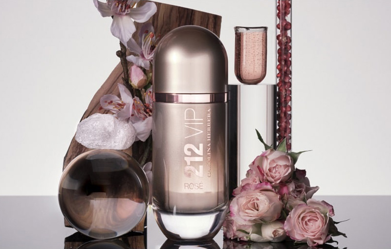 Carolina Herrera 212 VIP Rose perfume