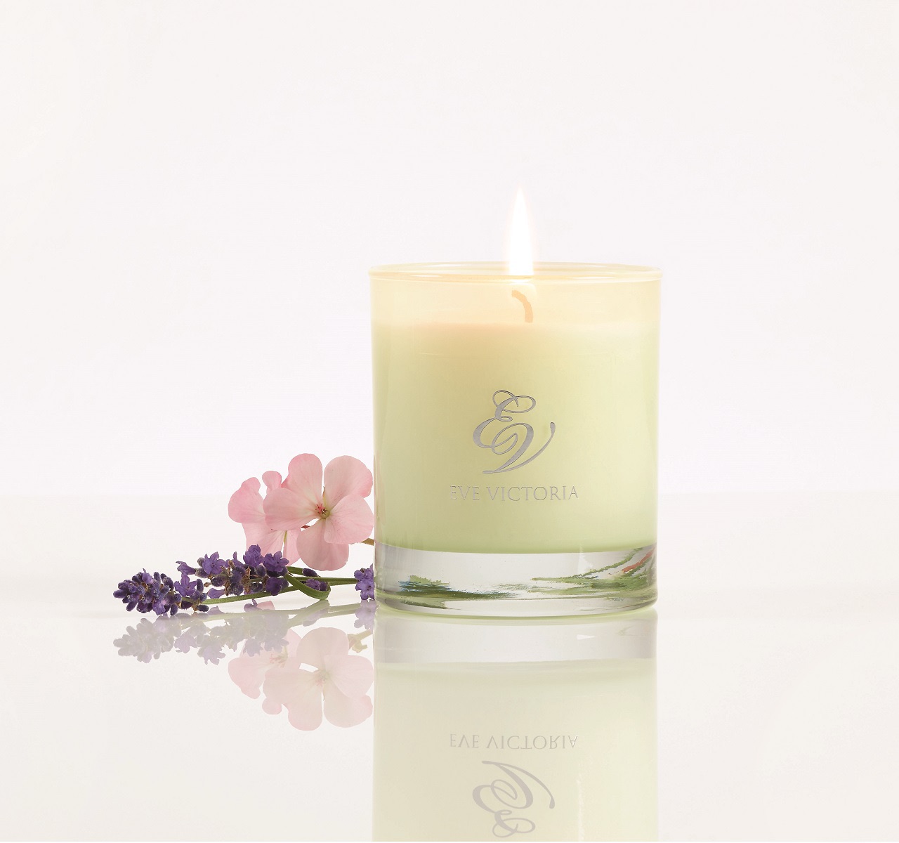 Eve Victoria Lavender & Geranium Candle